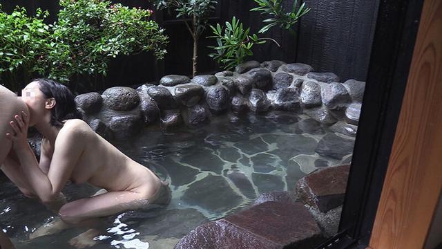 素人投稿 禁断の母子情交 サンプル画像 19