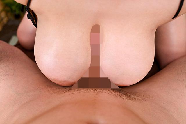 【VR】海の家ナンパエステ 【超乳Kカップの超絶BOIN】ビキニ美女を媚薬オイルで【キメセク！】狂ったように爆イキする金髪GALと中出しSEX！ ゆあ サンプル画像 9