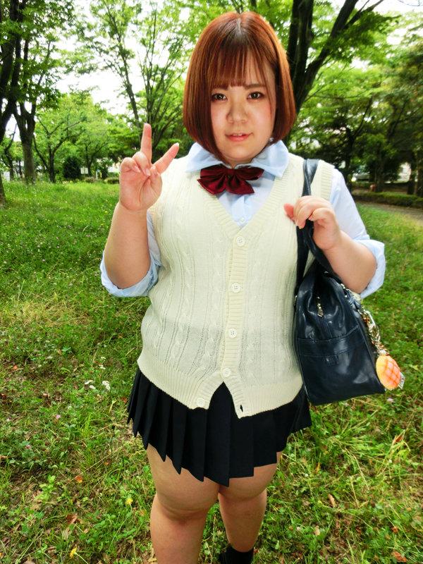 変態巨乳肉女 三人目 根本もえ サンプル画像 1