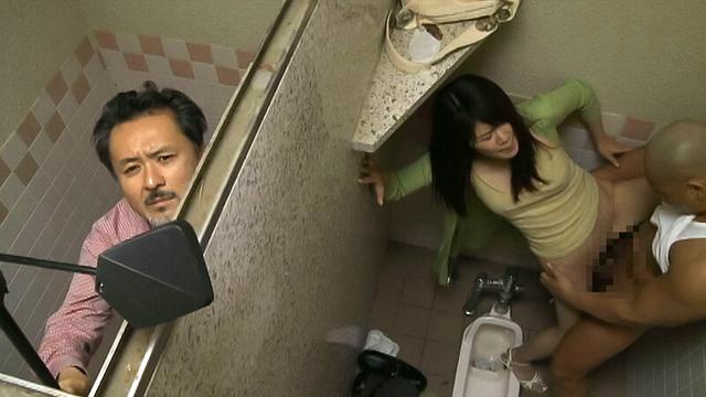 アイツのあんな顔見たことねぇ！ 大興奮 夫婦交換 妻がイカされる部屋 サンプル画像 8