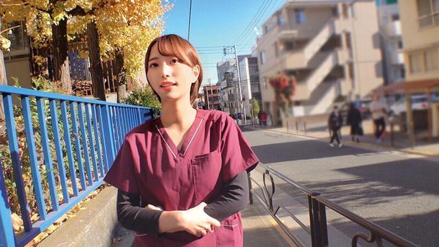 休憩中の美尻で可愛い整体師さんに敏感すぎる男子の身体を揉みほぐしてもらいましたwwただ施術中に勃起しちゃう絶倫チ○ポを見せつけられムラムラしちゃう整体師さん（/ω￥）エロエロ覚醒しちゃって連続射精マッサージ（ ゜Д゜）仕事中なのに性欲暴走//そのまま性欲暴走… サンプル画像 5