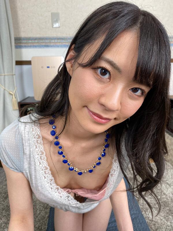 【VR】お義姉さんが浮きブラで誘惑してきた件 お義姉さんカニばさみで強●中出し？！ 至近距離でLOVE注入◆夢の童貞喪失編 東條なつ サンプル画像 4