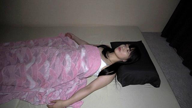 媚薬入り睡眠薬で昏●状態の美少女たちに夜●い中出し！！Vol.9 サンプル画像 20