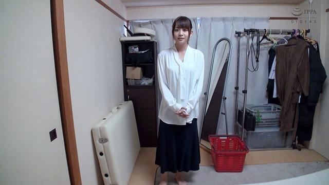 AV監督はオイシイお仕事♪ 撮影前の面接全裸チェックの実態 チェックの名のもとクンニできるし、フェラさせれるし、生ハメ中出しまでやりたい放題！！ 人気女優8人のAV面接風景VOL.3 サンプル画像 12