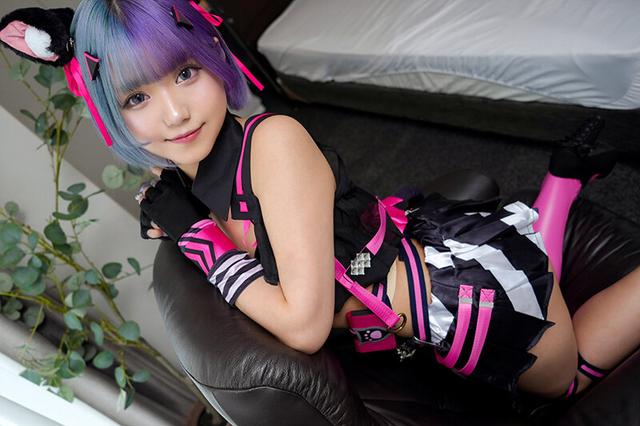 コミュ障気味のド淫乱コスプレイヤーと個人撮影会♪承認欲求ガチ高め青髪●リギャルむちエロレイヤー サンプル画像 3