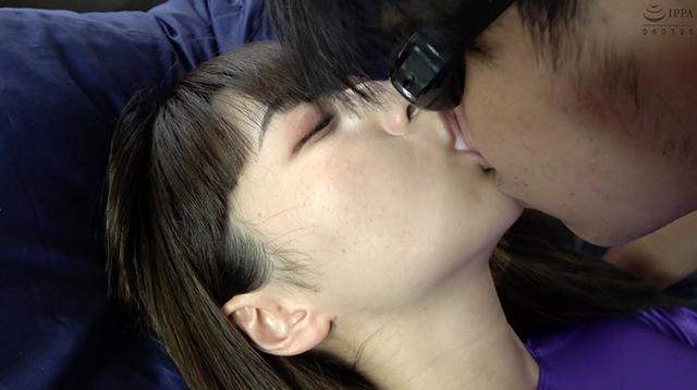 舌ベロフェチ ～タコチューで唾溜め顔舐め～ 楠美める サンプル画像 8