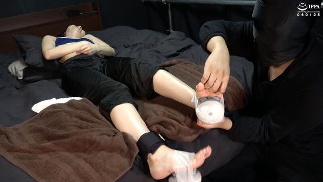 「足裏感度上げマッサージ！ 暗示を込めて足裏をくすぐったがりにしてしまおう！」 わかしラボVol.027-3 堂本未來 サンプル画像 7