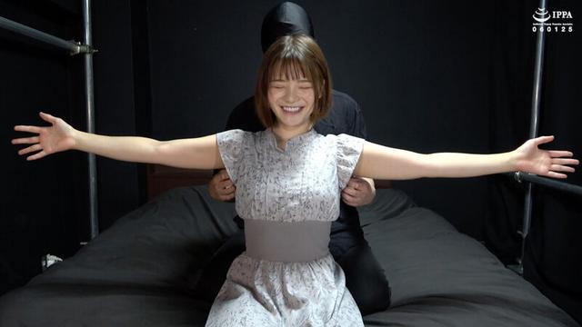 「色々体験している知的なお姉さんを私服でくすぐりチェック！」わかしラボVol.033-1 七堂蓮未 サンプル画像 2
