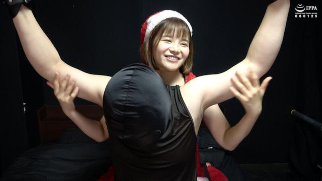 「【F/Mくすぐり】理知的なサンタさんからくすぐりのプレゼント！弱点を見つけられながら楽しそうに責められる！」わかしラボVol.033-5 七堂蓮未 サンプル画像 3