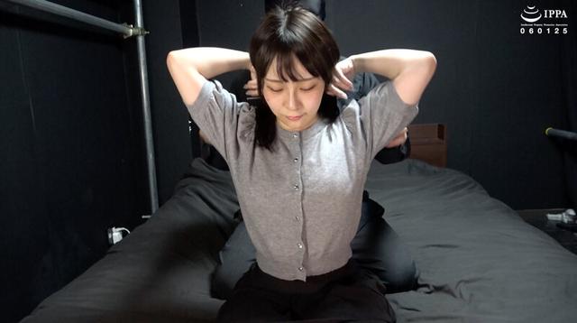 「ちっちゃ可愛い女の子をイヤな顔されながらくすぐりチェックしてみた！」わかしラボ WAKA-059 桐谷すずね 1 サンプル画像 3