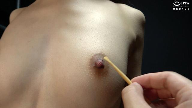 【くすぐり】エッチな人気女優の足裏＆アナル周り＆乳首くすぐりプレイ！ 篠咲らら サンプル画像 7