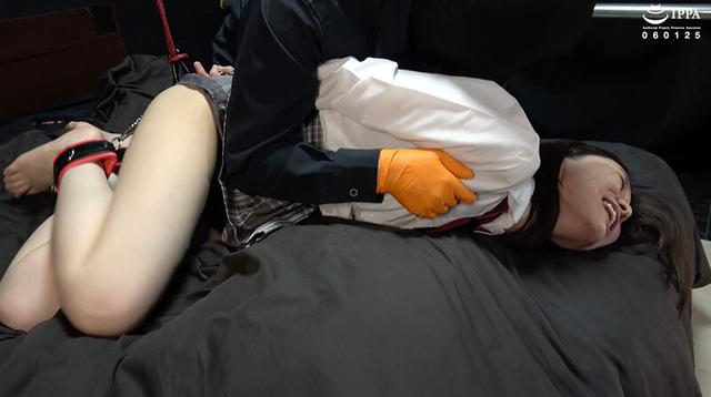 「制服少女を海老反り拘束！ 新たな弱点発見で笑い転げる真冬ちゃん！」わかしラボ WAKA-068 雪奈真冬 2 サンプル画像 10