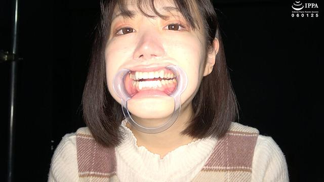 【人気女優 琥珀ややチャンの超貴重な歯・口内・のどちんこ観察＆咀嚼】ADOA-085 琥珀やや サンプル画像 2