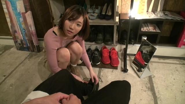 やたらと目があうアパレルショップ 菊川みつ葉 サンプル画像 5