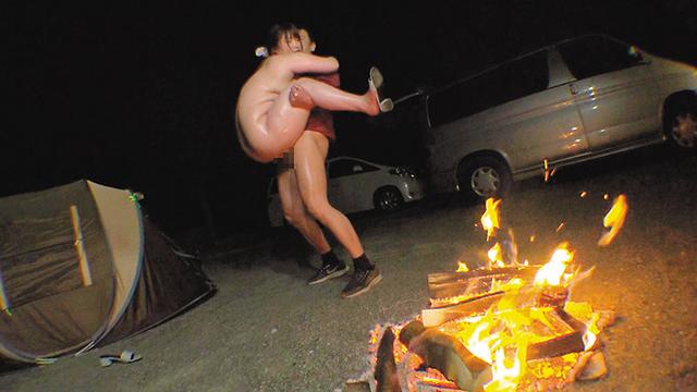 むっちり爆乳・デカ尻女が管理するハレンチキャンプ場 大原理央 サンプル画像 20