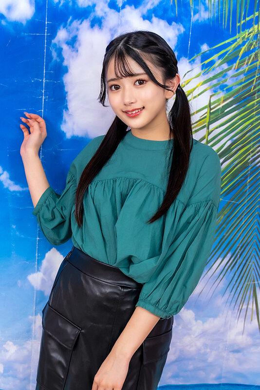 素人パンチラ in 自宅で個人撮影会vol.94！美少女だらけのキャピキャピ撮影会！若さ溢れる激カワガールズの魅力にメロメロ！超至近距離でのイチャイチャセクハラ撮影会 サンプル画像 13