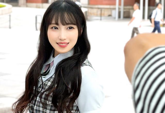 新人 日向かのん 27歳 真面目な顔して性欲モンスター 丸の内銀行員 彼氏公認、昼休みに生ハメ中出しAVデビュー サンプル画像 3