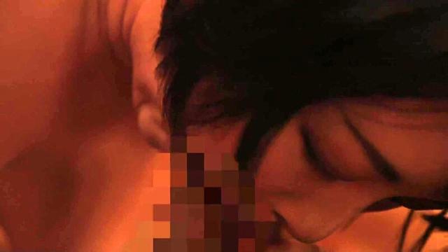 【肉垂れ巨乳】やりたい母と息子 青井マリ 嫁のフェラと母のフェラ編 サンプル画像 4