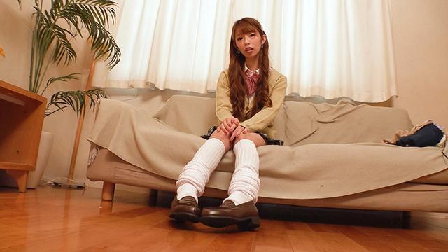 小生意気にイキってる！？どちゃくそ可愛いパイパンスレンダー美人ギャル 碧棺りか サンプル画像 2