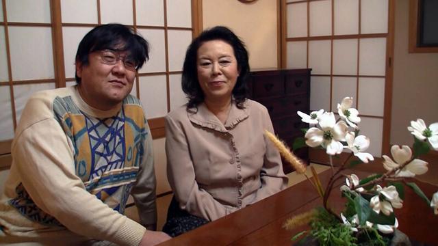 中高年のセックスライフは十人十色。 そんな夫婦の性生活を赤裸々に披露致します！ サンプル画像 4