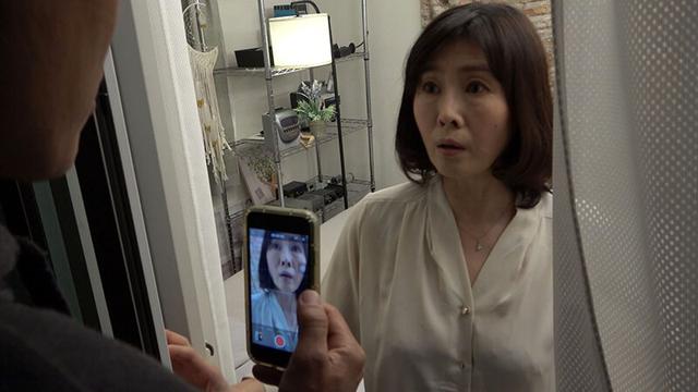 狙われたおばさん！怯えながらもカラダが反応する熟女たち サンプル画像 8