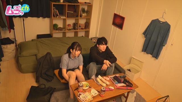 ニンゲン観察 一緒にAV観たらノリ良いおもろ系女子も即メス化！？AV会社勤務の男友達に唆され、卑猥なオモチャと勃起チ〇ポに我慢できずゴムもないのに生ハメSEX サンプル画像 4