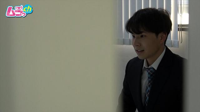 SOD男子社員 制作部 ムラっch AD 寺山隼人君 ビンビン勃起マラ×大量発射 監督になるなら演者さんの気持ちもわからないといけないのでチ〇ポを出して自らの企画を検証してもらいました。 サンプル画像 1