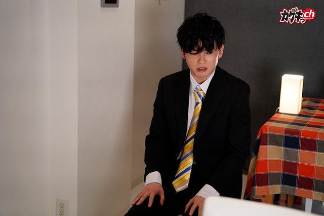 『普通のバイト面接じゃ…ない！？』～バーのバイトの面接はまさかのAV男優面接！？いきなりカメラの前でオナニーさせられ、エロすぎる女面接官にのせられるまま本番SEX～ サンプル画像 3