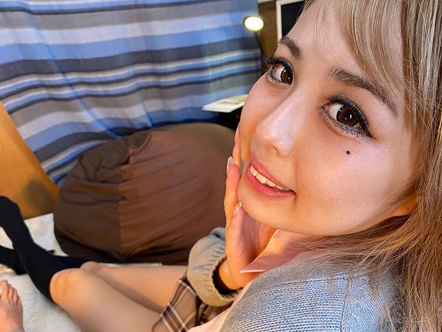 【VR】激かわイカレたギャルが初めてのデートで漫画喫茶！？って緊張ほぐそうって心マジ可愛い！スリル満点のイカれた漫画喫茶で声を出せない漫画喫茶でピストン強すぎ～◆ 桜華みゆ サンプル画像 5