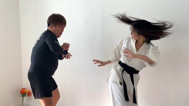 女空手家初段 VS.アマレス男優 永原なつき 22歳 サンプル画像 4
