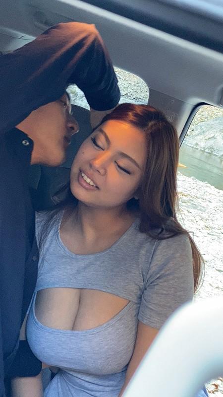 見せ合いながらのW CARSEX 山口葉瑠/葉月シュリ サンプル画像 7