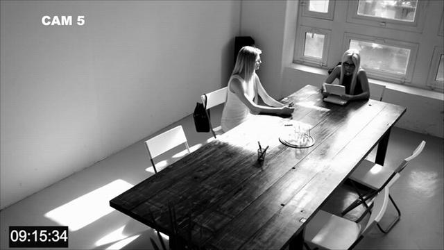 【Marc Dorcel】Working Girls ～変態ボスをサポートするため懸命にご奉仕するドM秘書たち～ サンプル画像 2