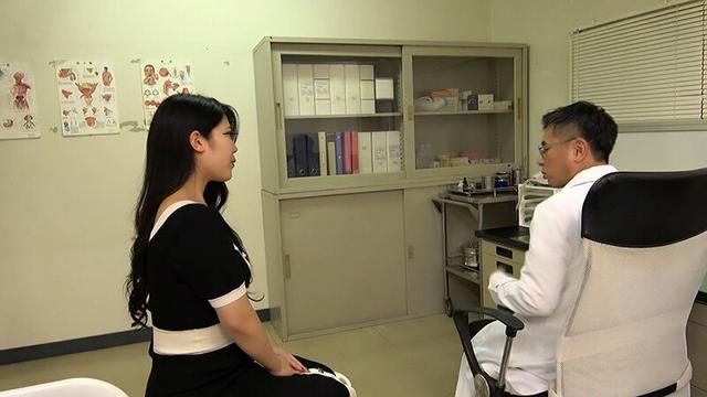 【婦人科悪徳医による内診台盗撮！！】～恥ずかしい、初めての検診だから先生優しく・・あ、お薬 温かいです～ サンプル画像 5