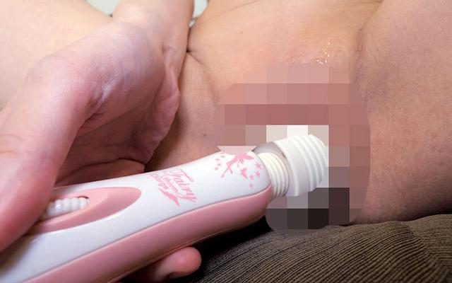 クチュクチュ音を響かせ痙攣 イキ狂う欲求不満な美熟女の全力オナニー サンプル画像 5