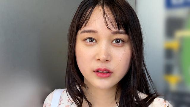街角で声をかけてくすぐりさせてもらう ファミレスウェイター ありすちゃん サンプル画像 2