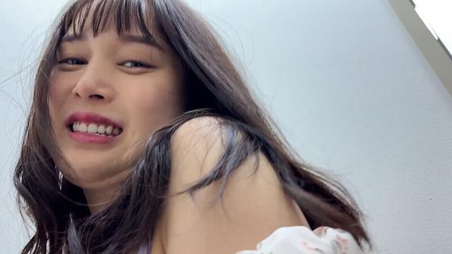 街角で声をかけてくすぐりさせてもらう ファミレスウェイター ありすちゃん サンプル画像 7