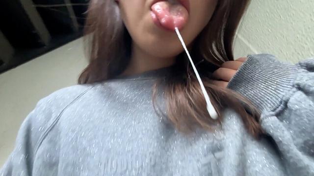 街角で声をかけて口内観察させてもらう 大学生 ゆゆちゃん サンプル画像 18