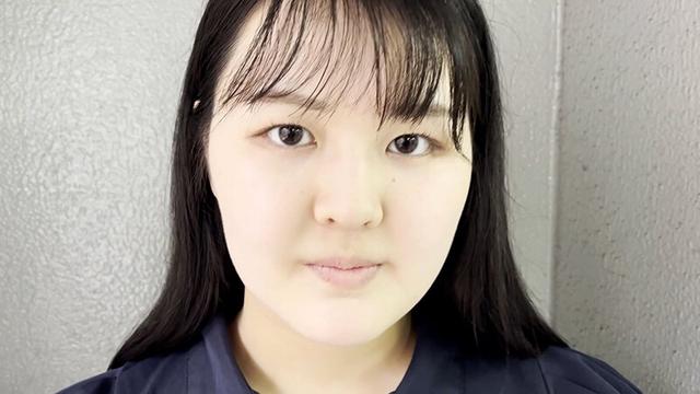 街角で声をかけて口内観察させてもらう 書店員 りかちゃん サンプル画像 2