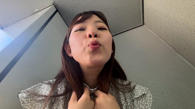 街角で声をかけて口内観察させてもらう ドラッグストア店員 あいるちゃん サンプル画像 18