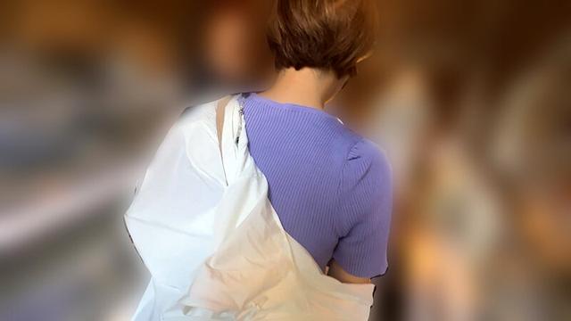 街角で声をかけてパンツの染みを見せてもらう アパレル店員 さつきちゃん サンプル画像 1