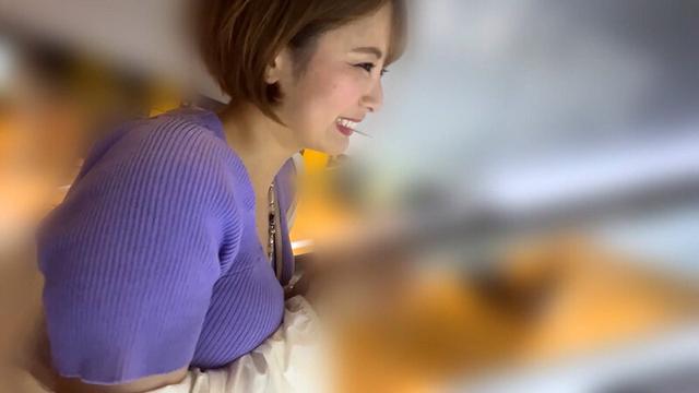 街角で声をかけてパンツの染みを見せてもらう アパレル店員 さつきちゃん サンプル画像 3