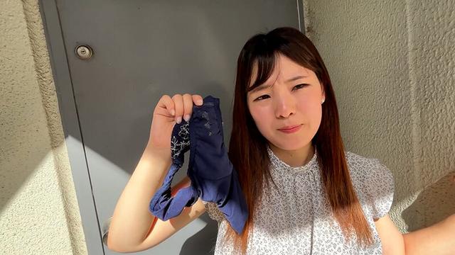 街角で声をかけてパンツの染みを見せてもらう ドラッグストア店員 あいるちゃん サンプル画像 16