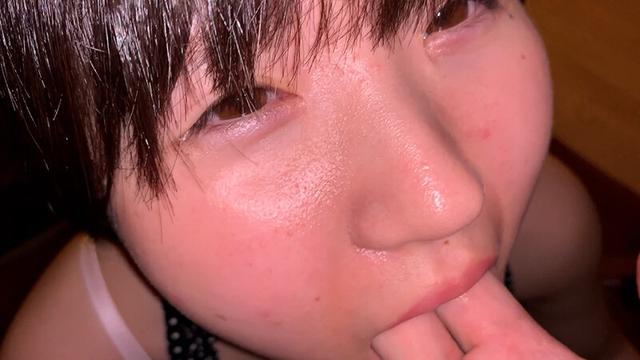 水沢つぐみの喉奥責め 腫れ気味な扁桃腺を… サンプル画像 6