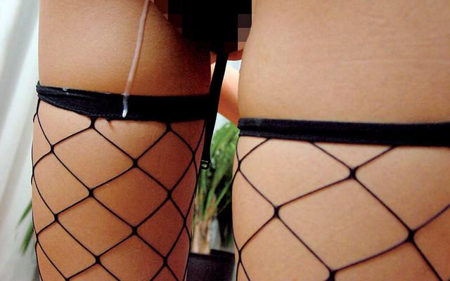 大変態家族 我が家はいつも誰かが近親セックスしている歪んだ日常2枚組 サンプル画像 20