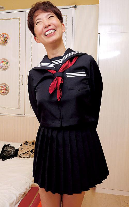 六十路妻AV出演 破廉恥青春コスプレSEX サンプル画像 18