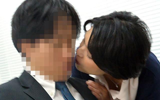 パートOLのムチムチおばさんが中出し懇願 柳沢あき子 サンプル画像 9