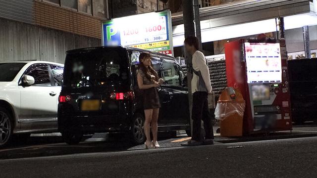 たちんぼ 夜の街に佇む美女に本気で交渉 Vol.2 サンプル画像 2