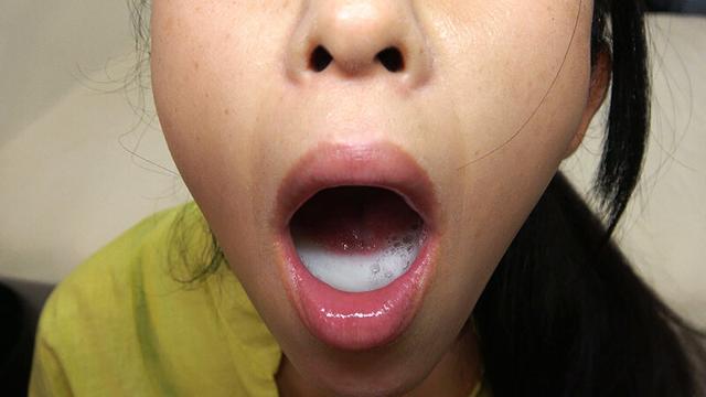 下品なオナホ顔でジュボジュボしゃぶりつく！フェラチオが上手すぎる素人娘10名8 サンプル画像 19