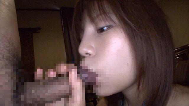 私たちは買われた…。若くて可愛い女の苦渋の決断！まだ濡れてないのにオジサンの肉棒で奥底を突かれまくって、最後は顔面射精とヤリたい放題！ サンプル画像 12