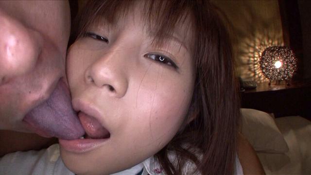 私たちは買われた…。若くて可愛い女の苦渋の決断！まだ濡れてないのにオジサンの肉棒で奥底を突かれまくって、最後は顔面射精とヤリたい放題！ サンプル画像 5